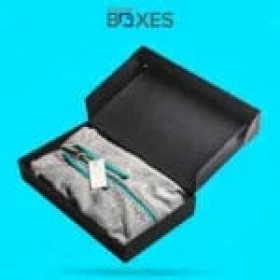 Hoodie-Packaging-Wholesale